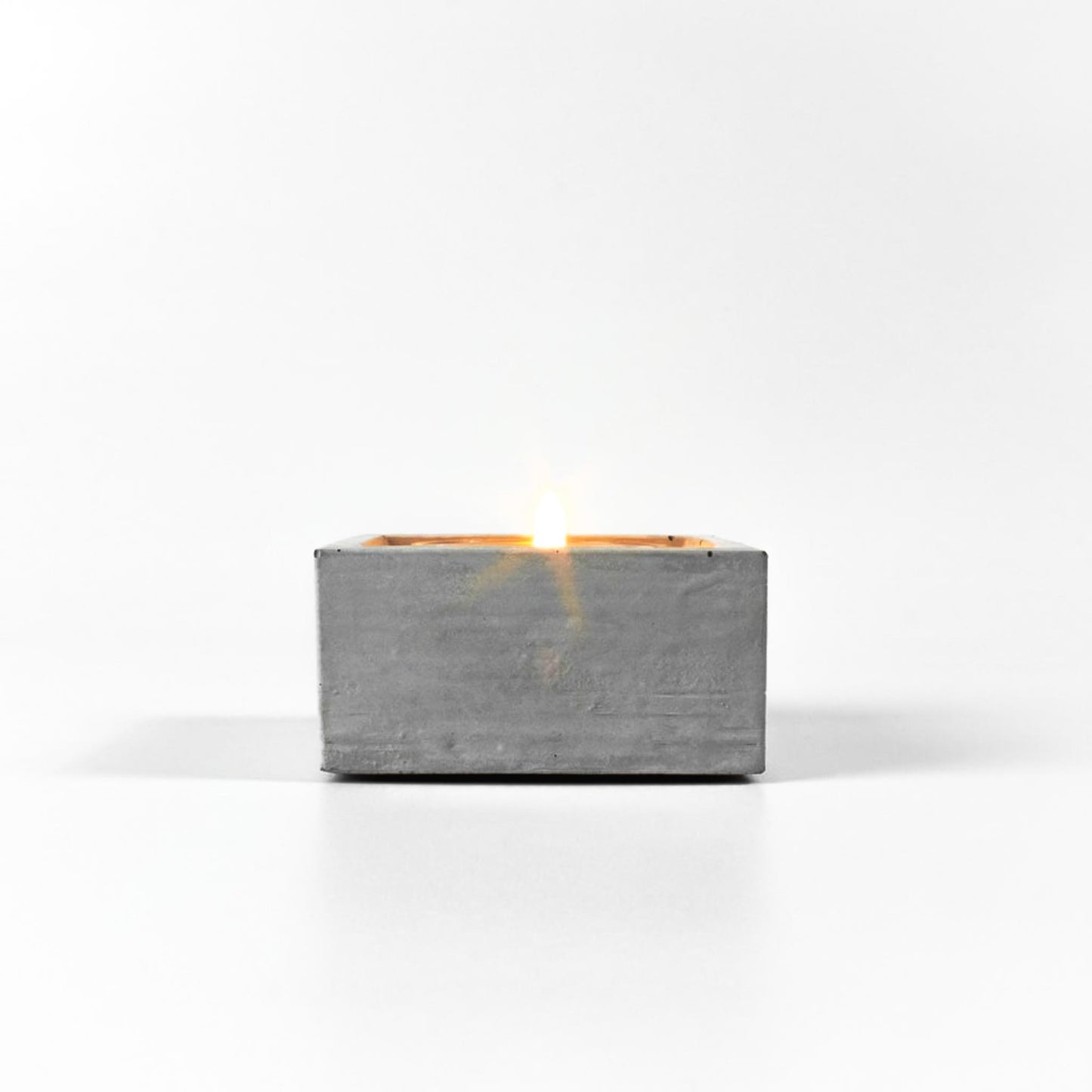 minimalistischer teelichthalter beton eckig