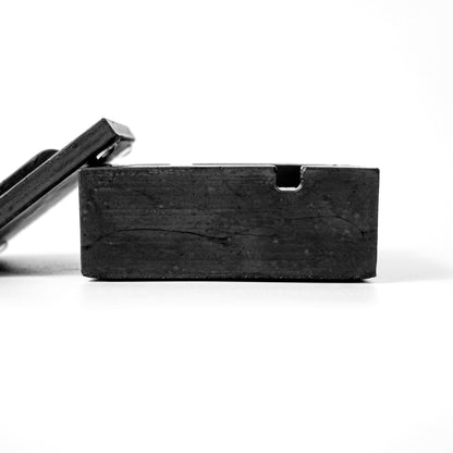 Beton Aschenbecher mit Deckel, Outdoor-Ambiente, schwarz