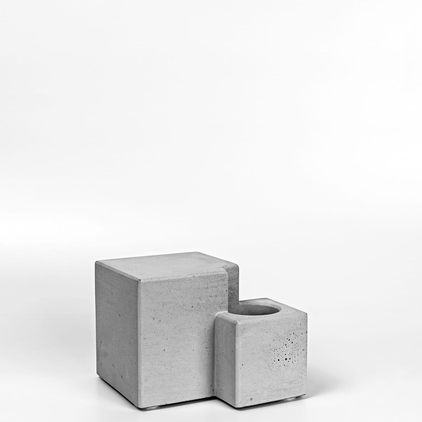 Beton Vase Core Diagonalansicht Sockel