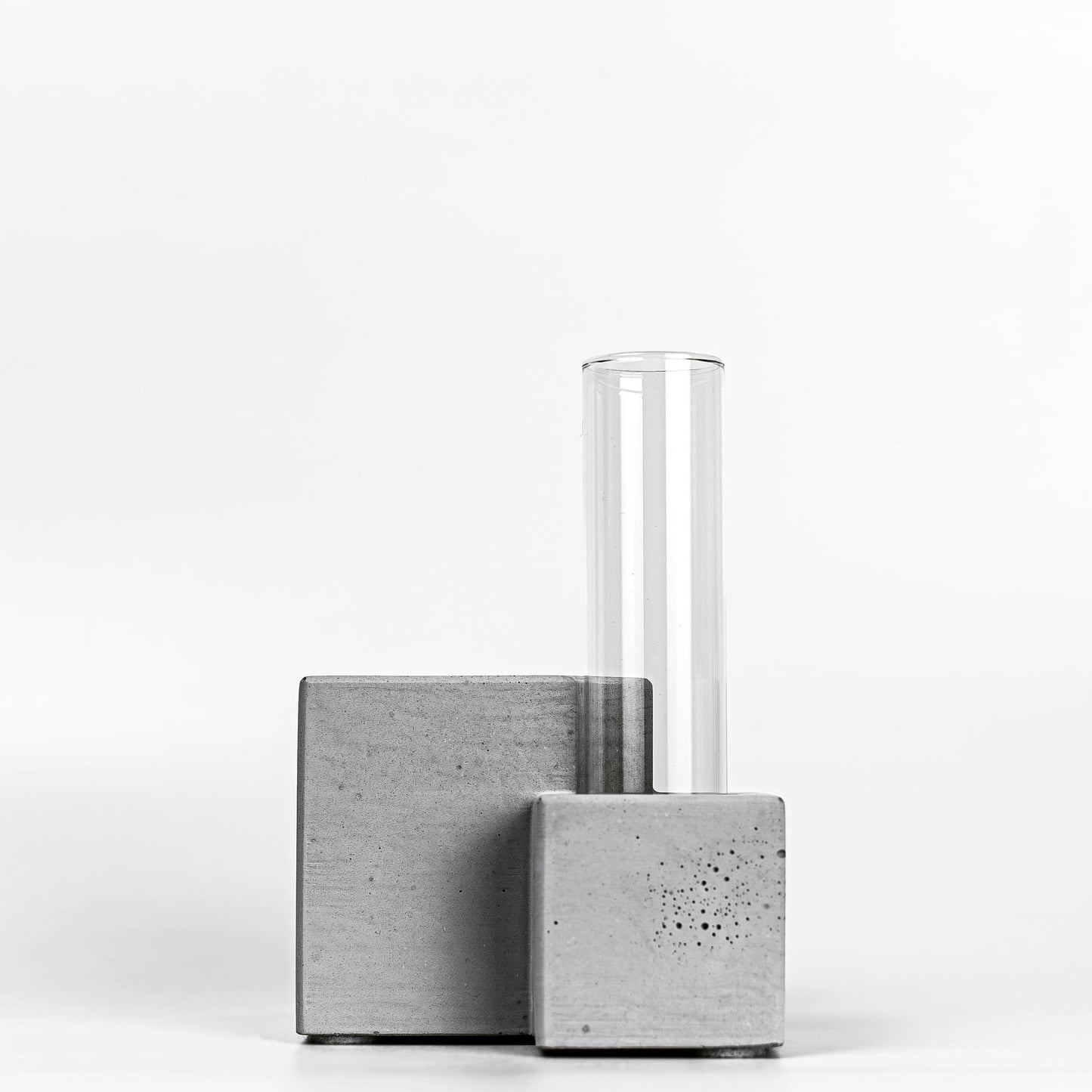 Beton Vase Core Seitenansicht