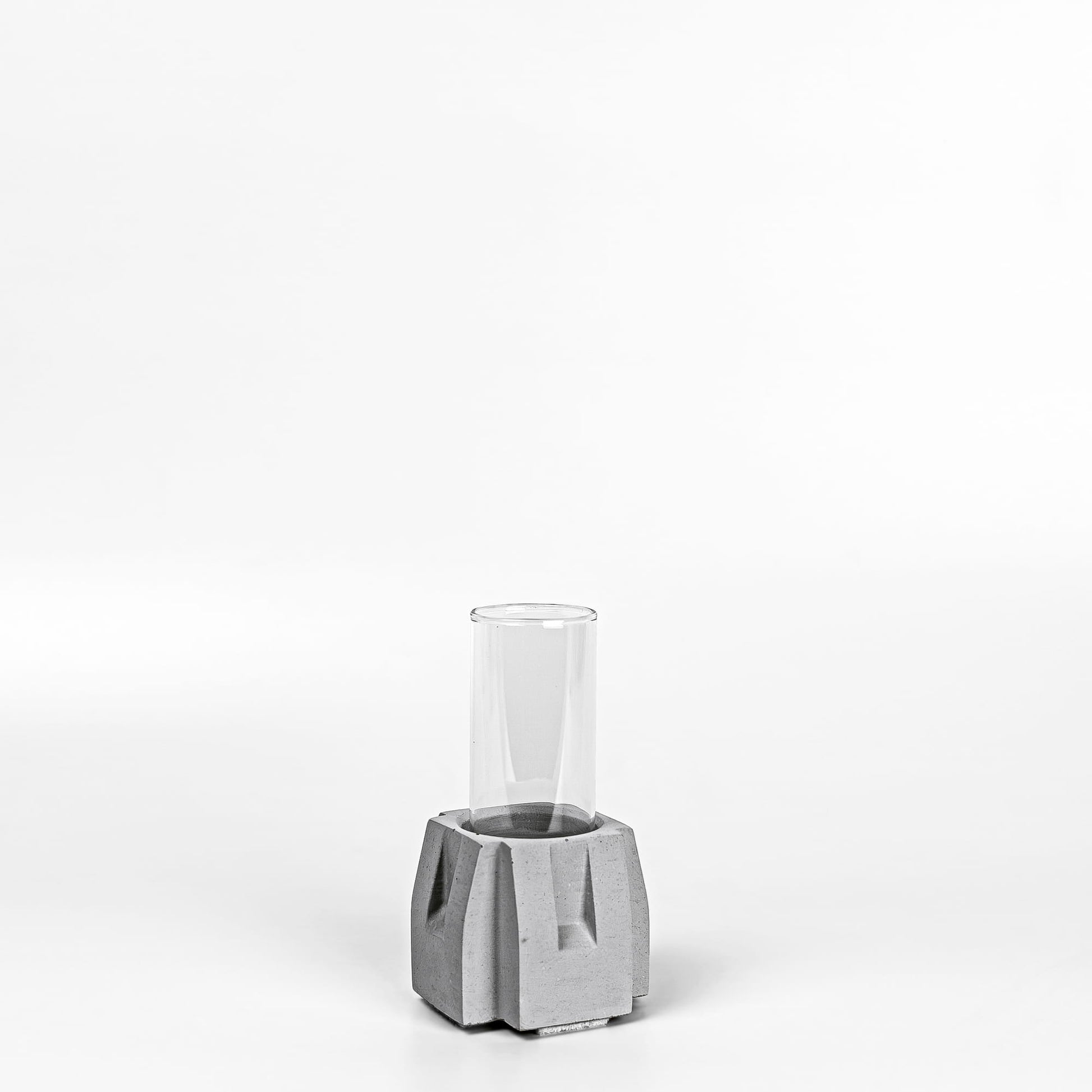 Beton Vase Pillar Diagonalansicht