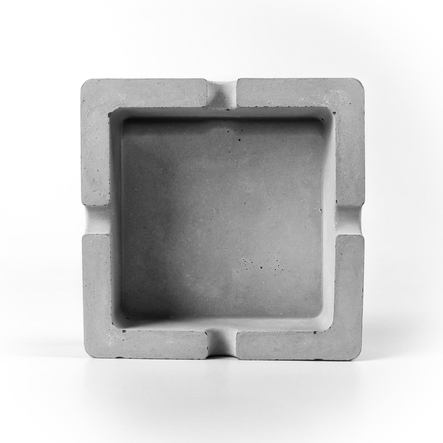 Oberseite Aschenbecher aus Beton mit Korkboden, grau