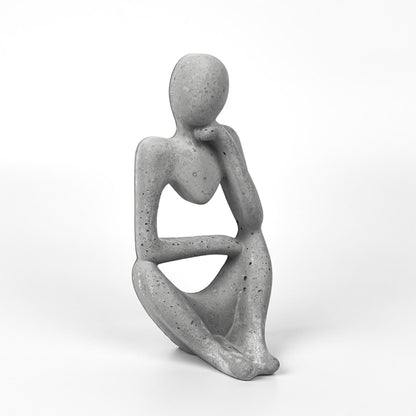 beton-figur-skulptur-denkend-2-seite