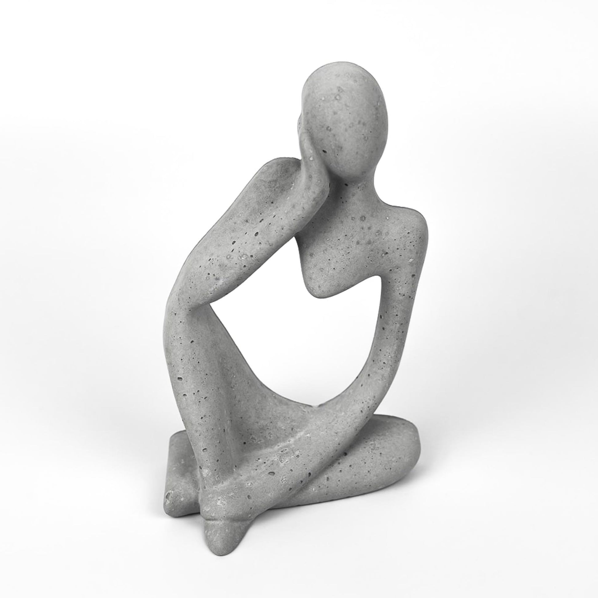 beton-figur-skulptur-denkend-3