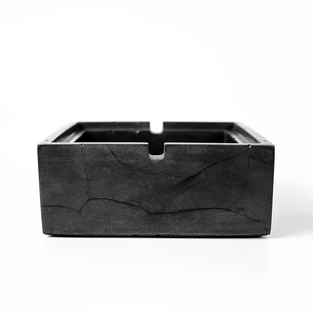 Designer Aschenbecher aus Beton, Detailansicht Deckel, schwarz