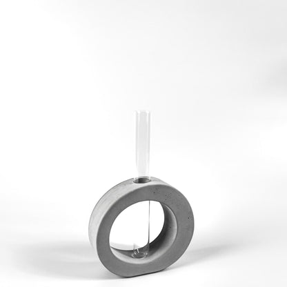 reagenzglas-vase-beton-oval-seitlich