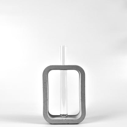 reagenzglas-vase-beton-rechteck-frontal