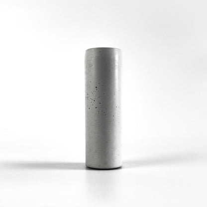 vase-beton-trockenblumen-rund-design